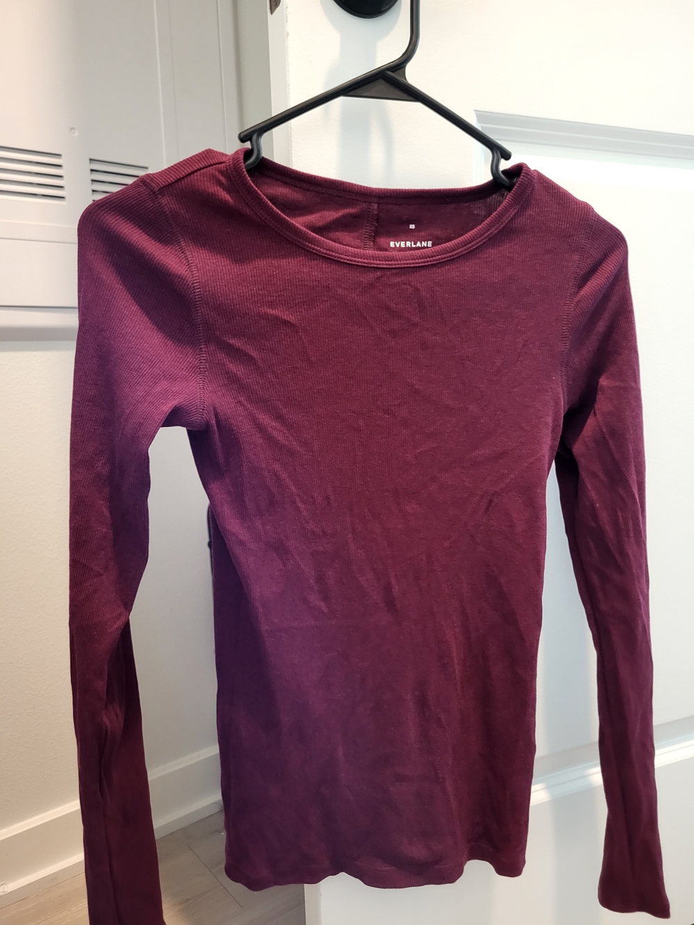 Everlane Women’s Long Sleeve Crew - Wine